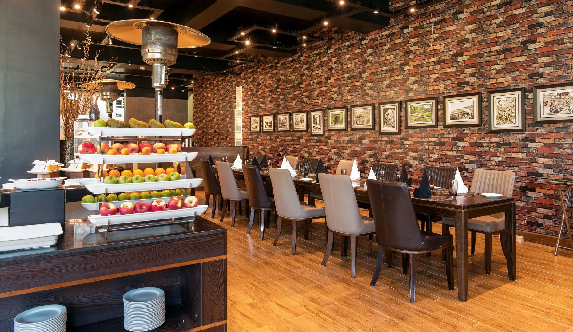 The Golden Ridge Hotel