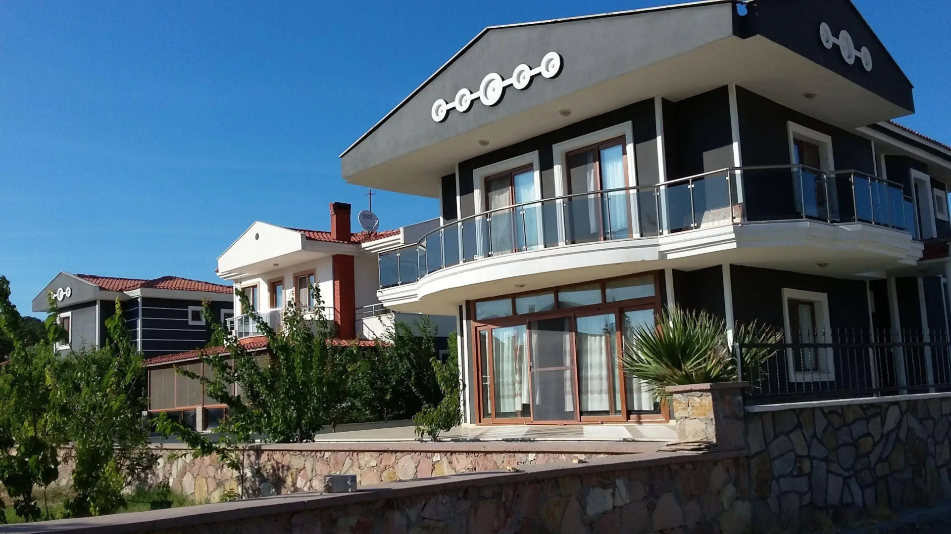 Ayvalik Camlik Villalari