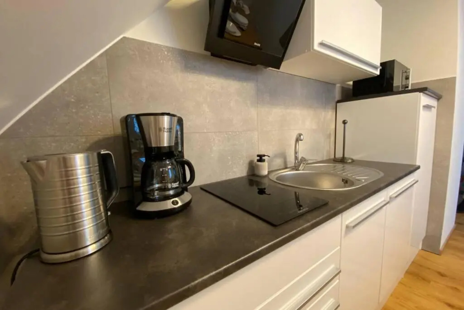 Schöne drei Raumwohnung. Hell,stilvoll, gemütlich.