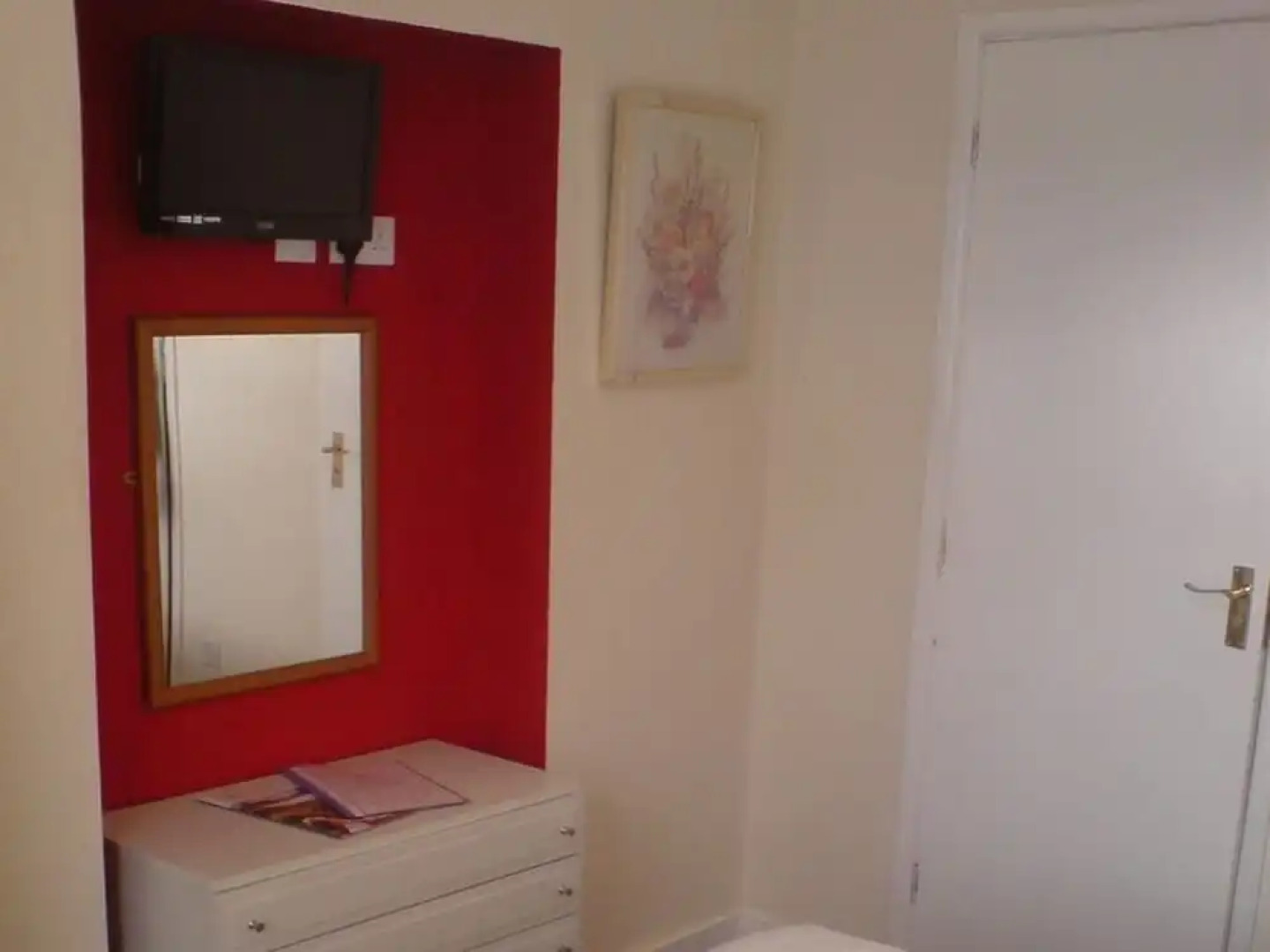 Aartswood Guest House