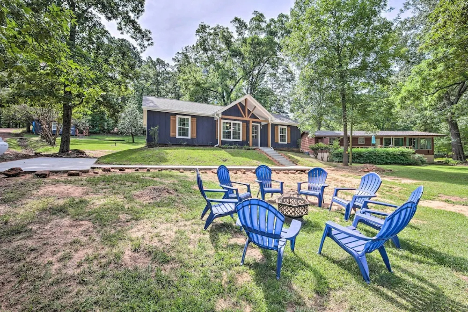 Stunning Avinger Retreat on Lake O' the Pines