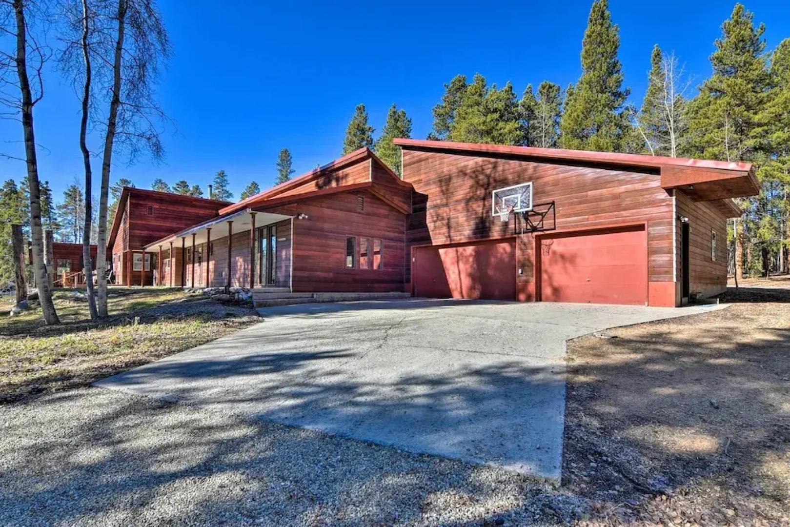 Charming Leadville Retreat w/ Private Hot Tub
