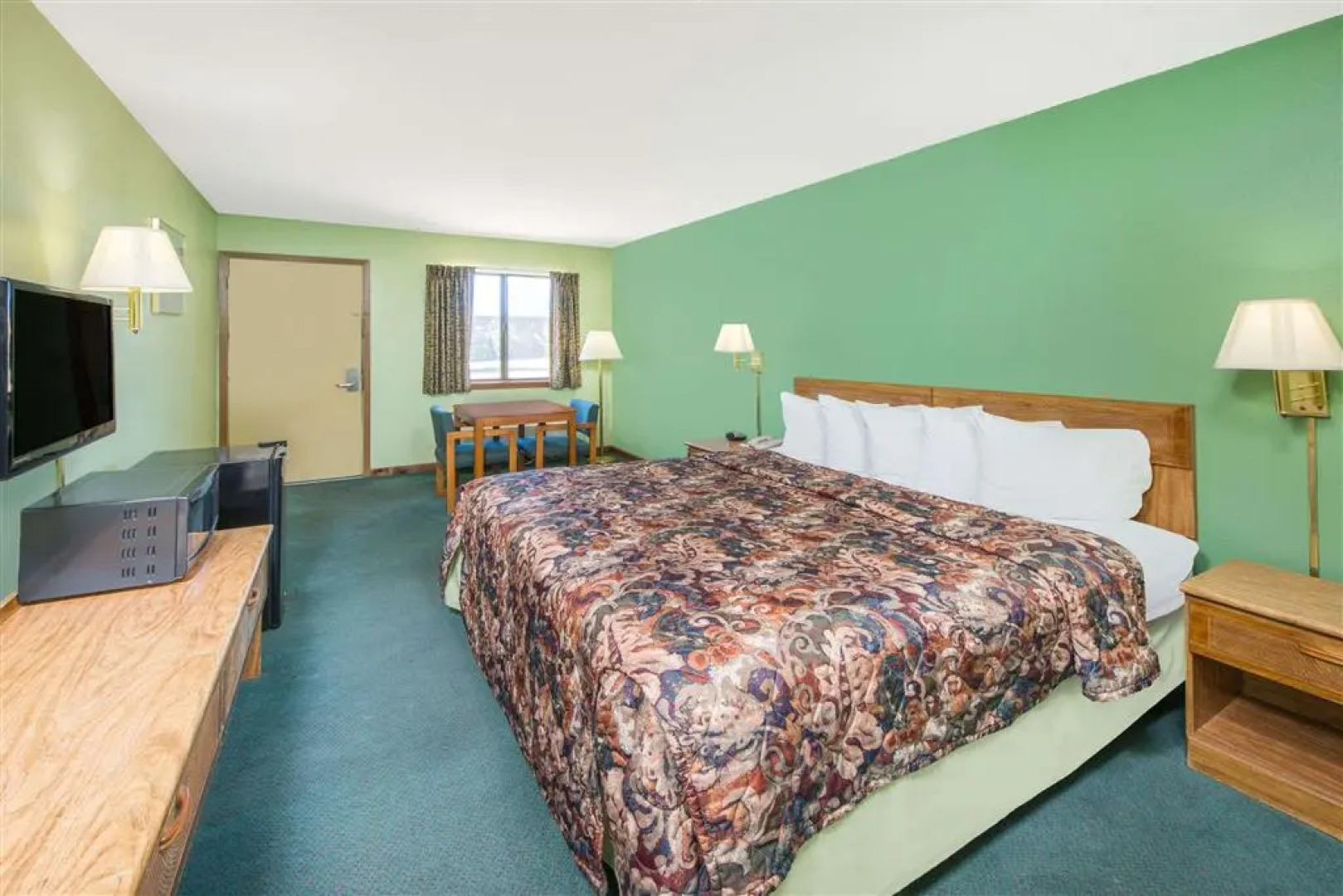 Days Inn by Wyndham Mountain Grove