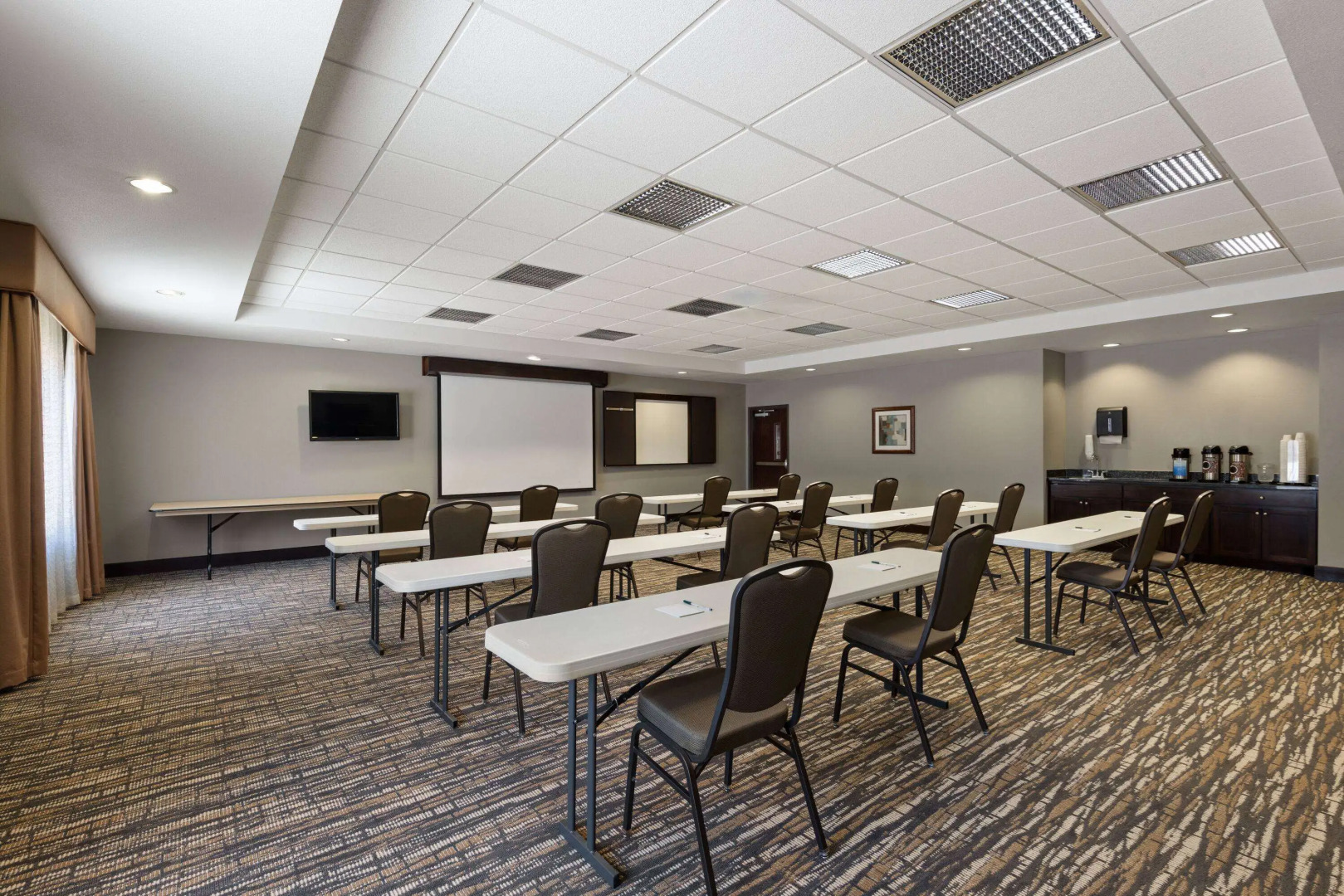 La Quinta Inn & Suites by Wyndham Sioux Falls