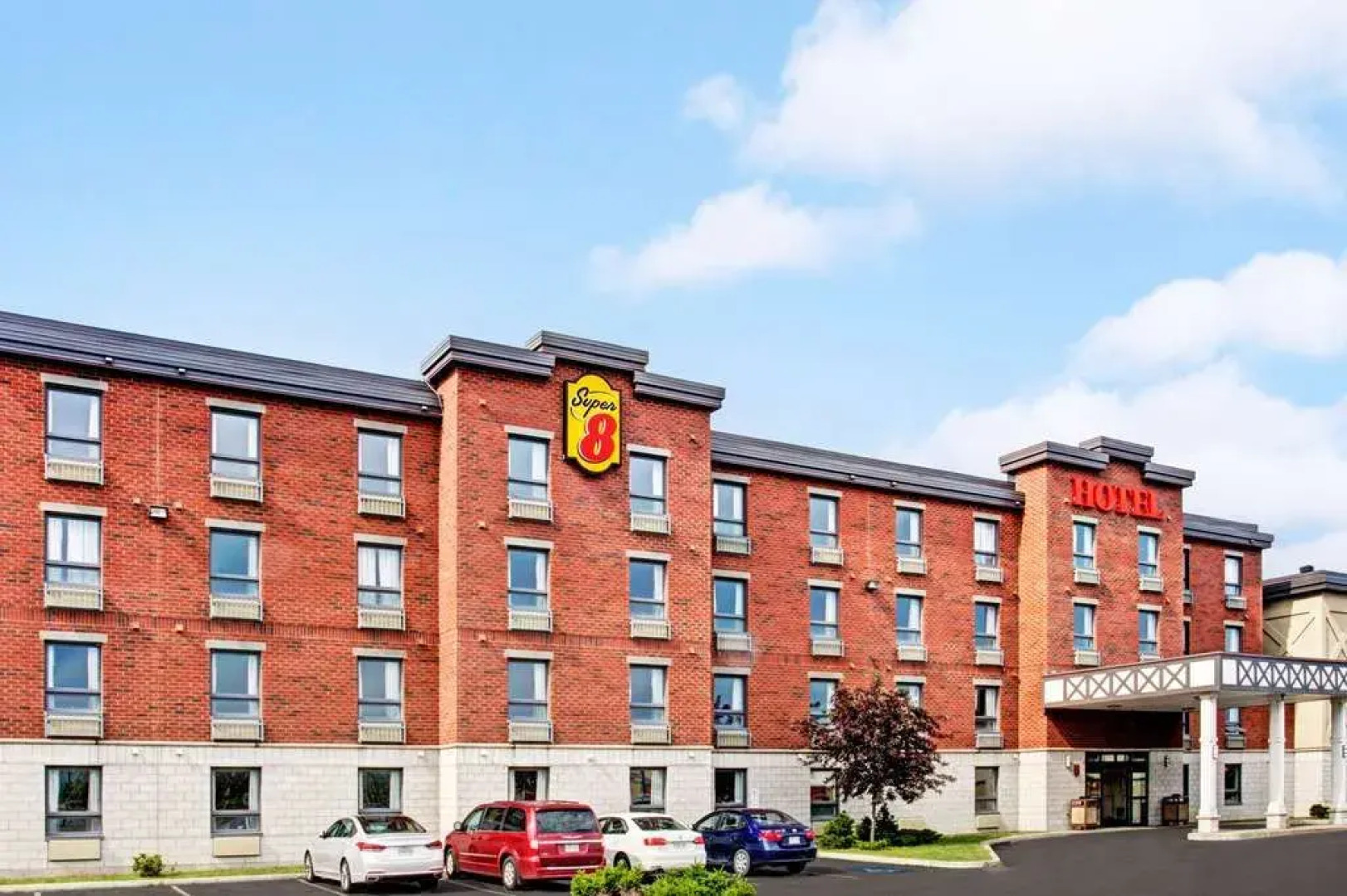 Super 8 Lachenaie