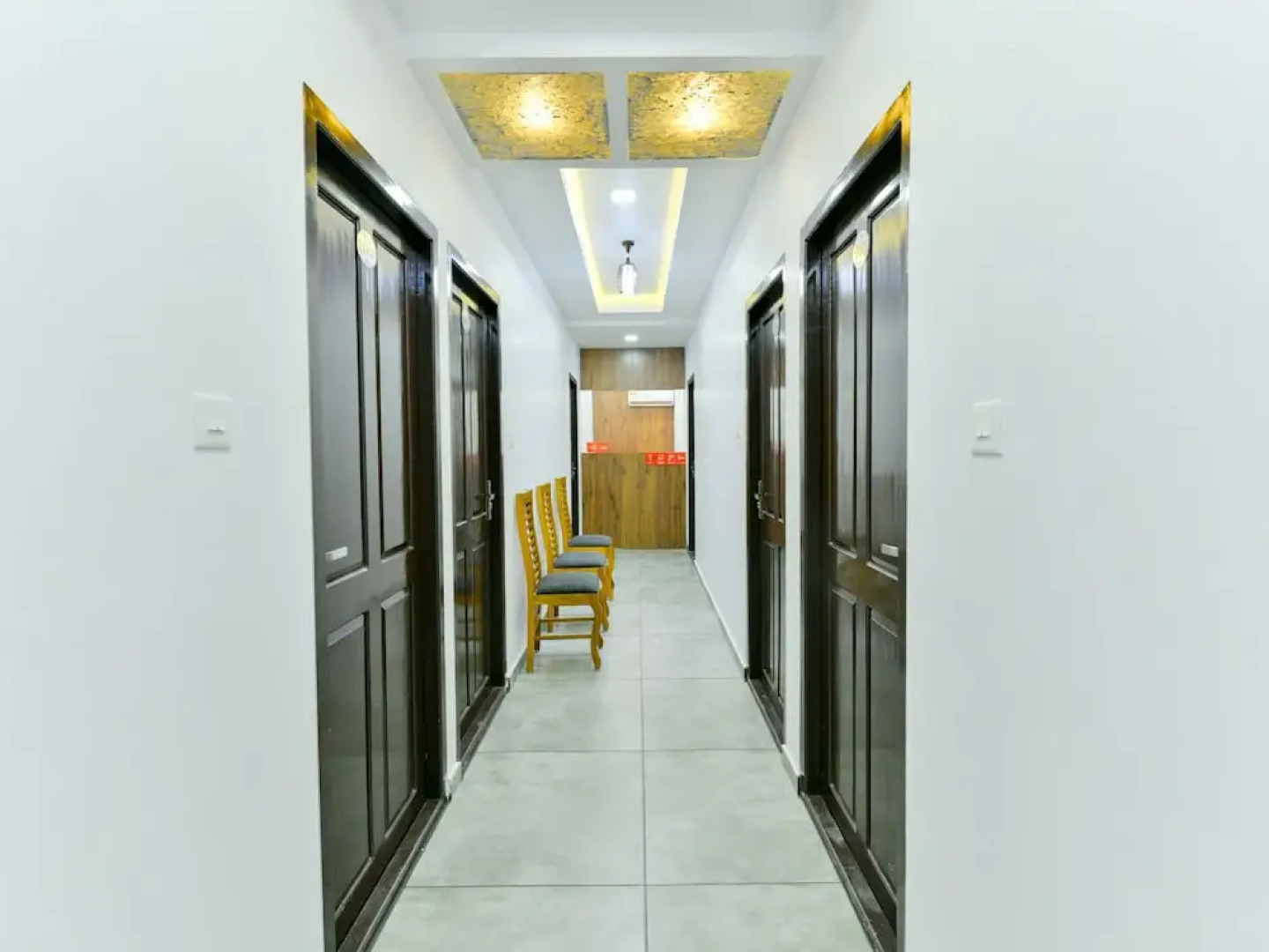 OYO 16605 Royal Front