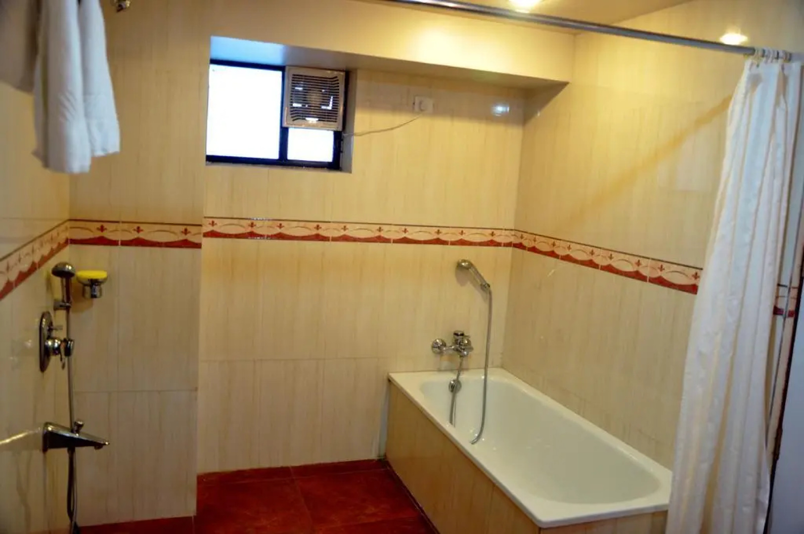 La-Paz Gardens Beacon Hotel - Vasco da Gama Goa