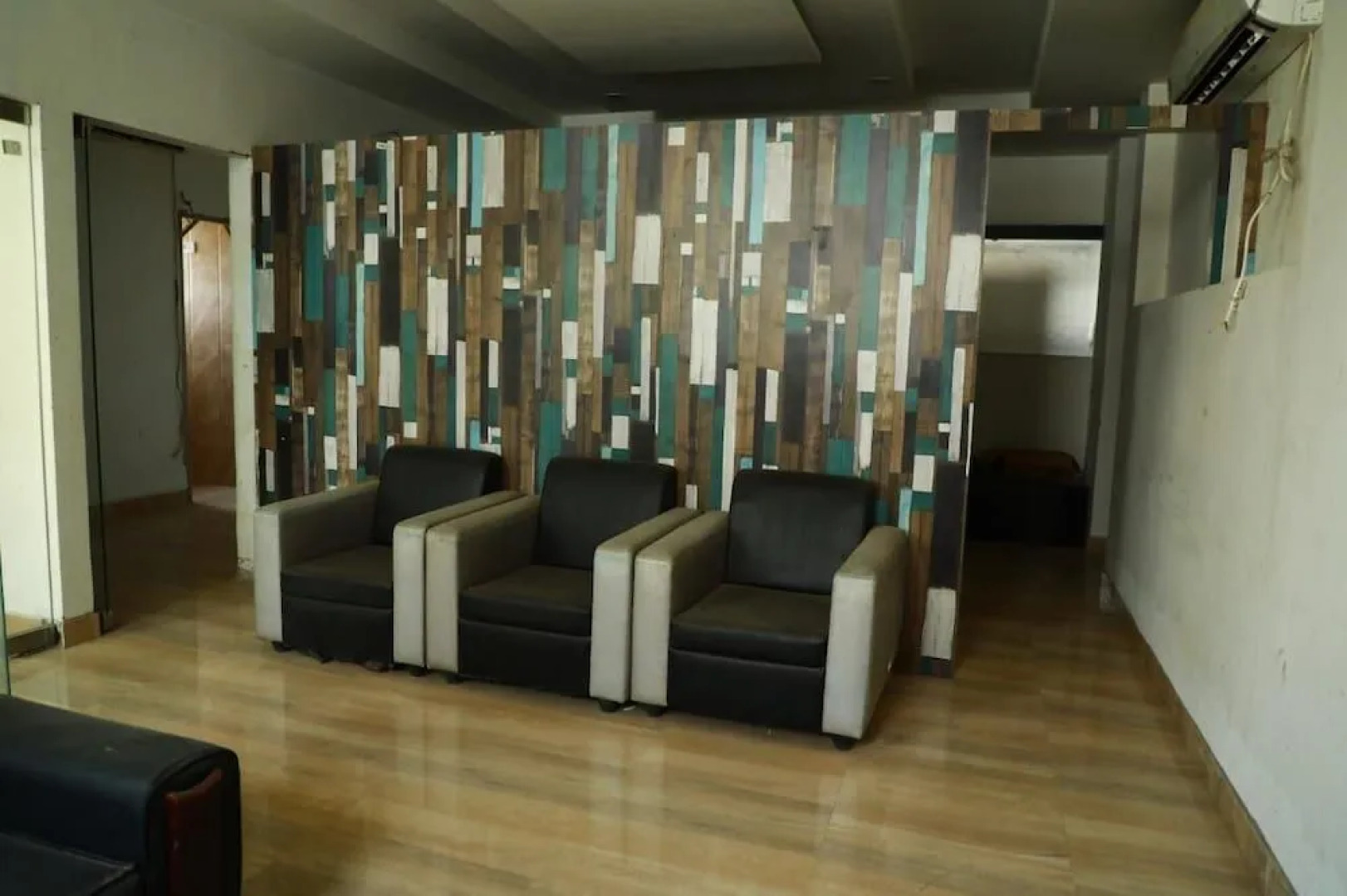 Sign Inn Apart Hotel Sriperumbudur