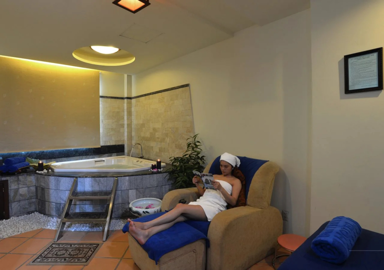 Pearl River Hotel & Apartment