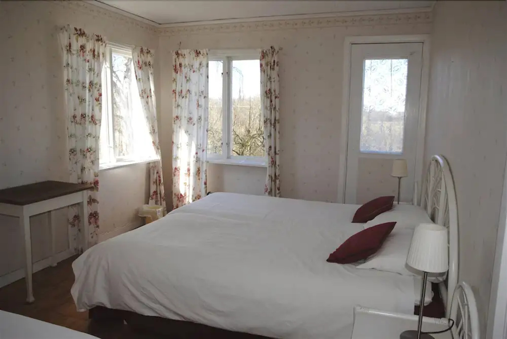 Runsten Säng & Frukost