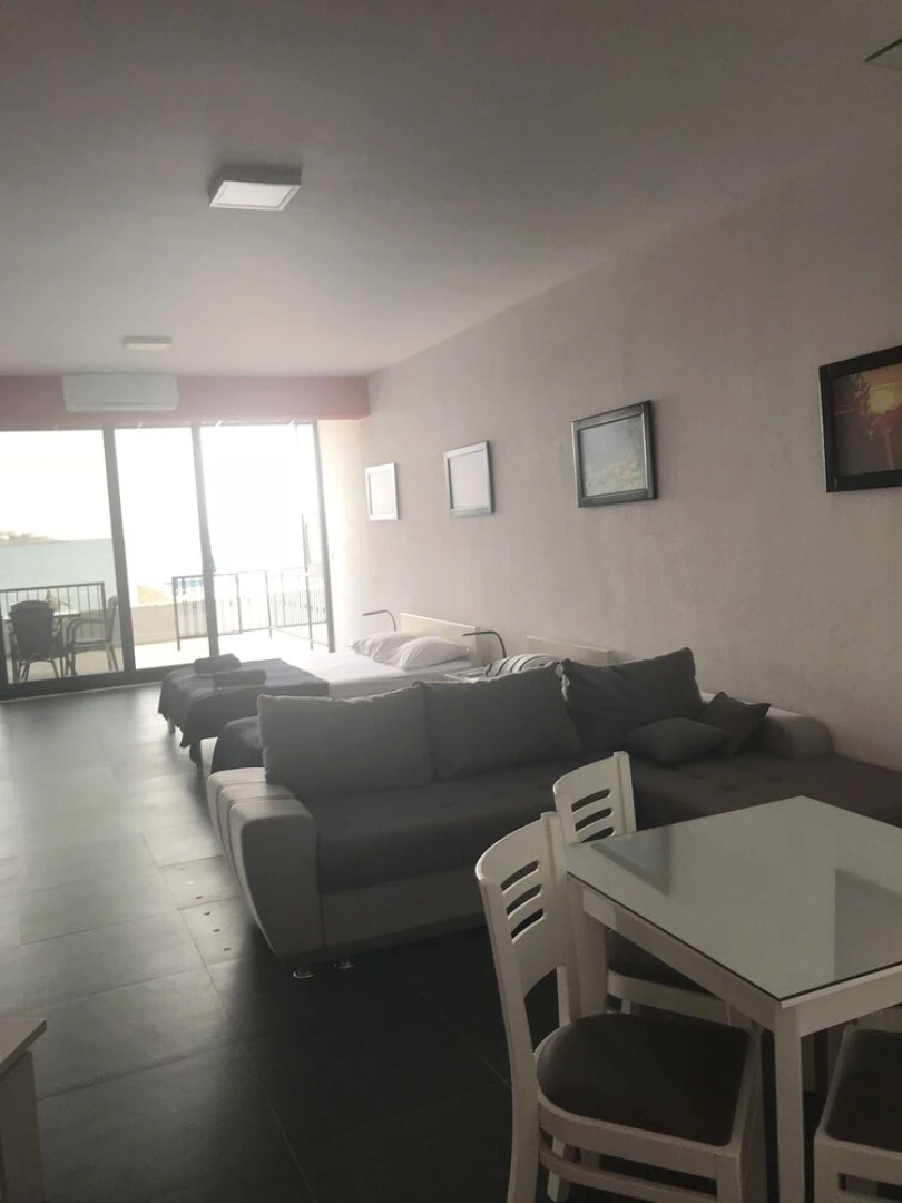 Apartments Red Beach