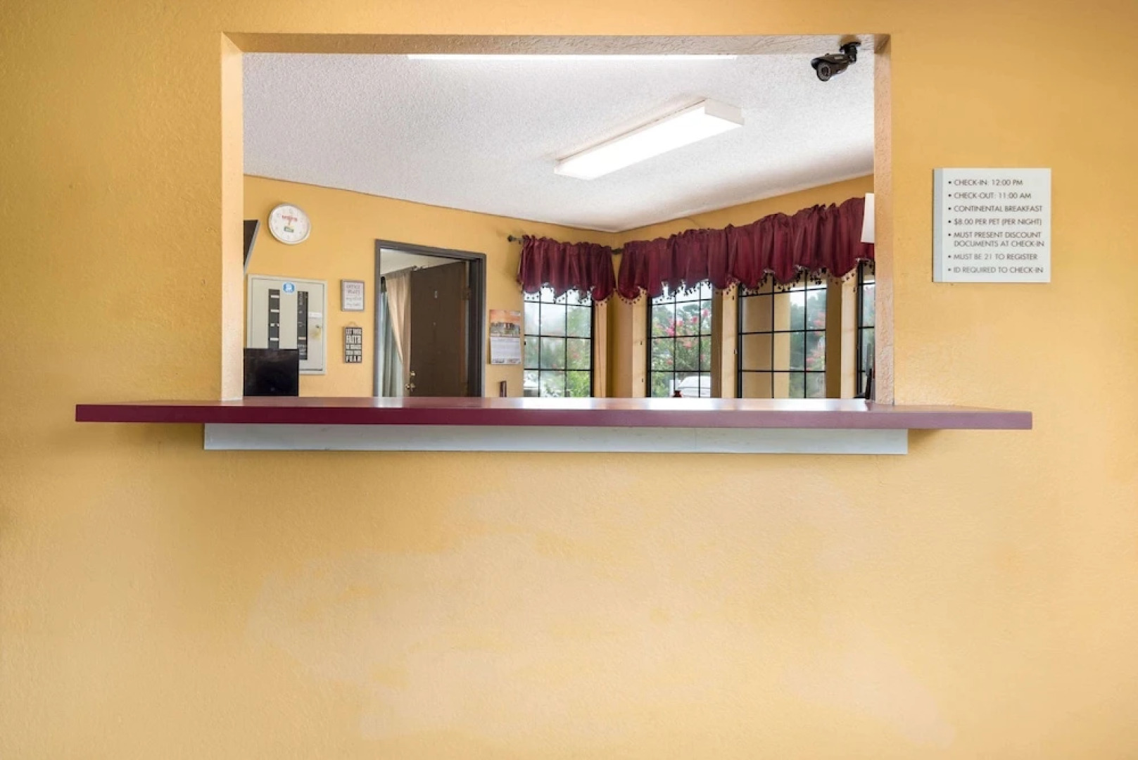 America's Best Inn - Benton