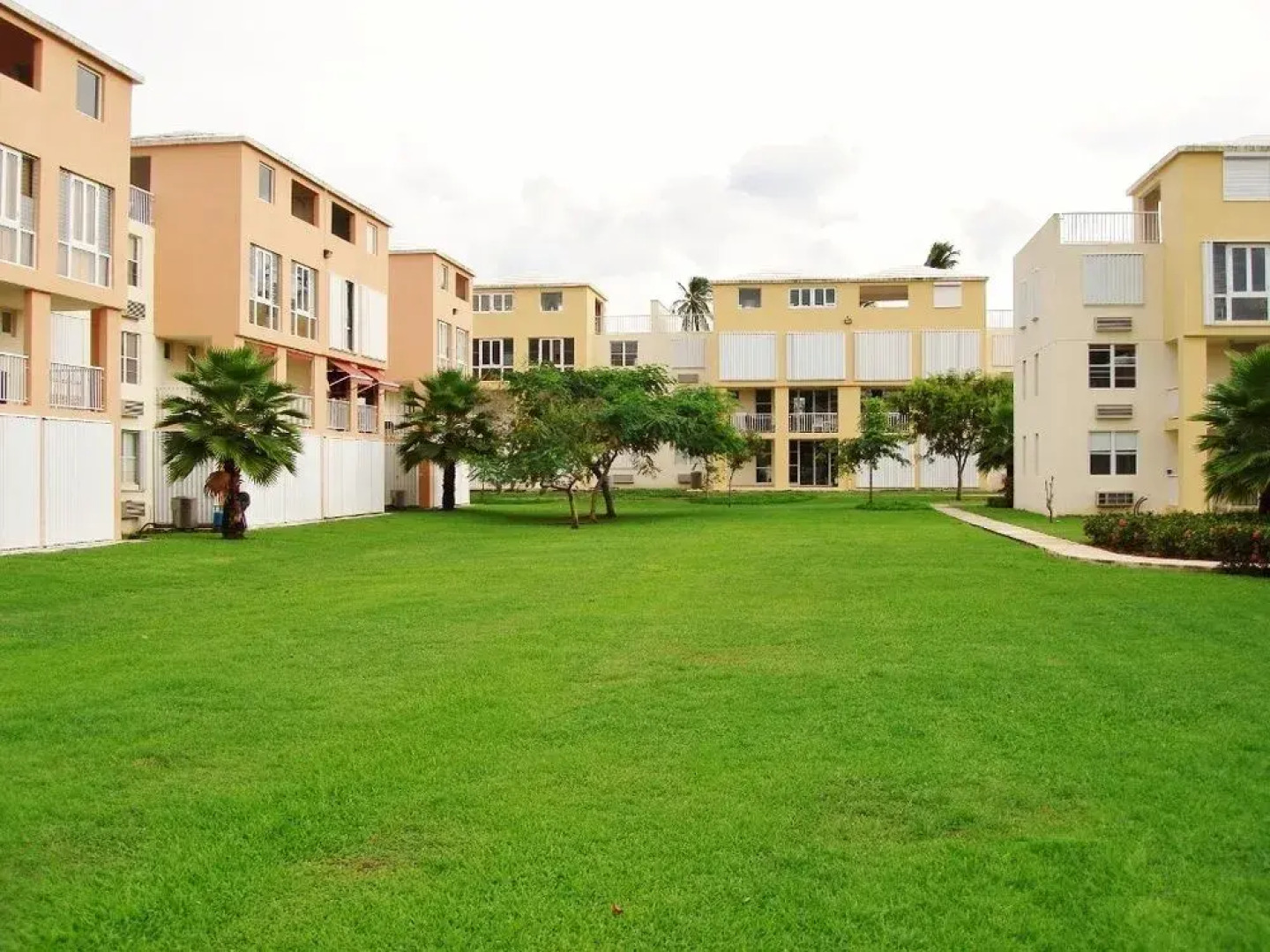 Malibu Beach Luxury Resort