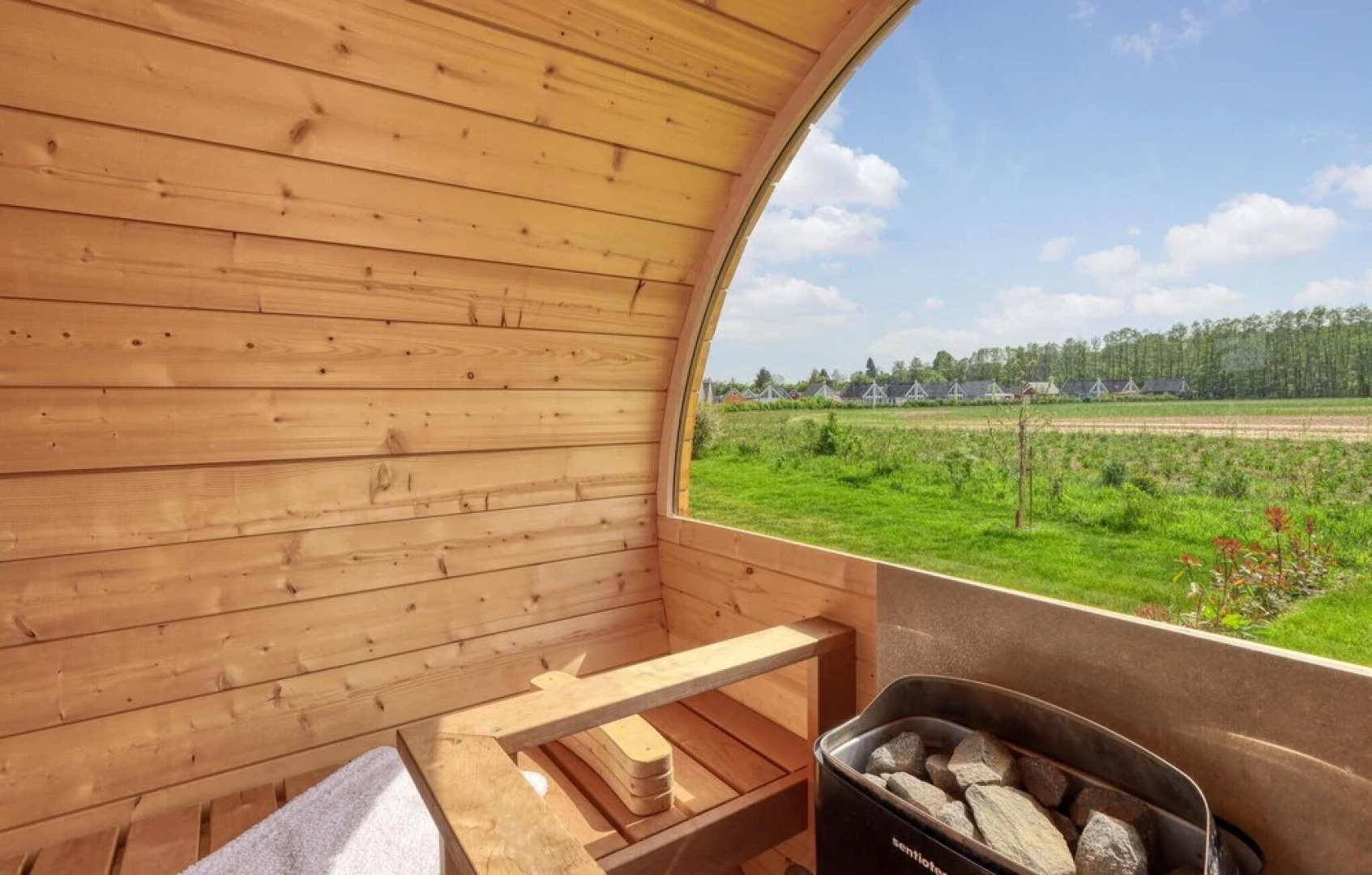 Stunning Home in Zerpenschleuse With 2 Bedrooms, Wifi and Sauna