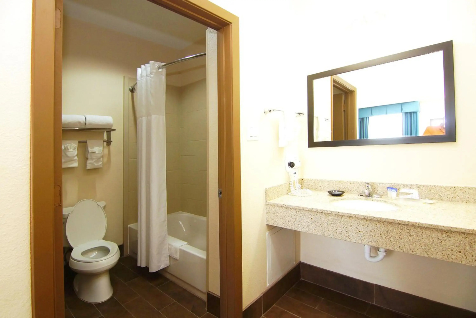 Americas Best Value Inn & Suites Cuero