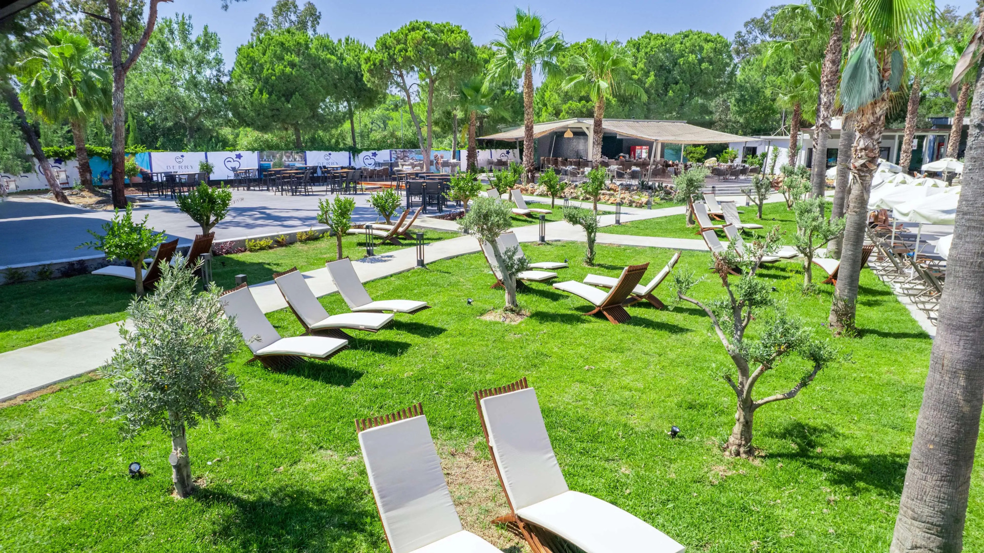 Berry Blue Hotels - All Inclusive