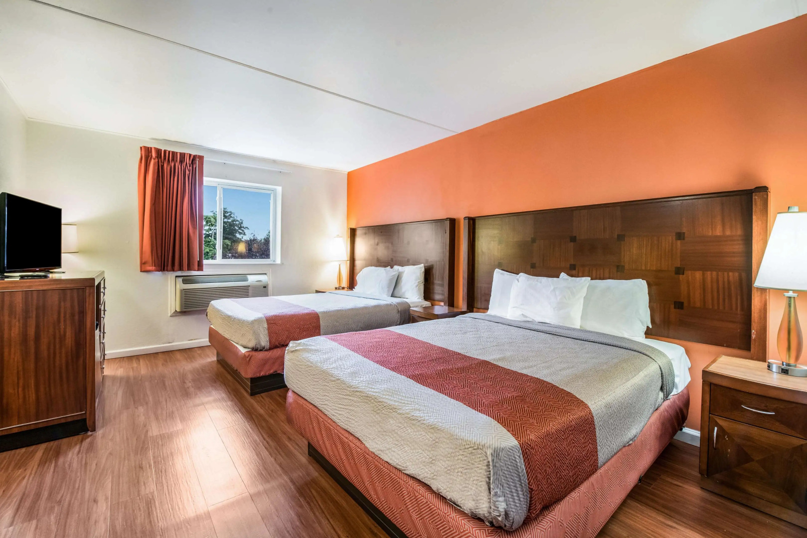 Motel 6 Tinton Falls