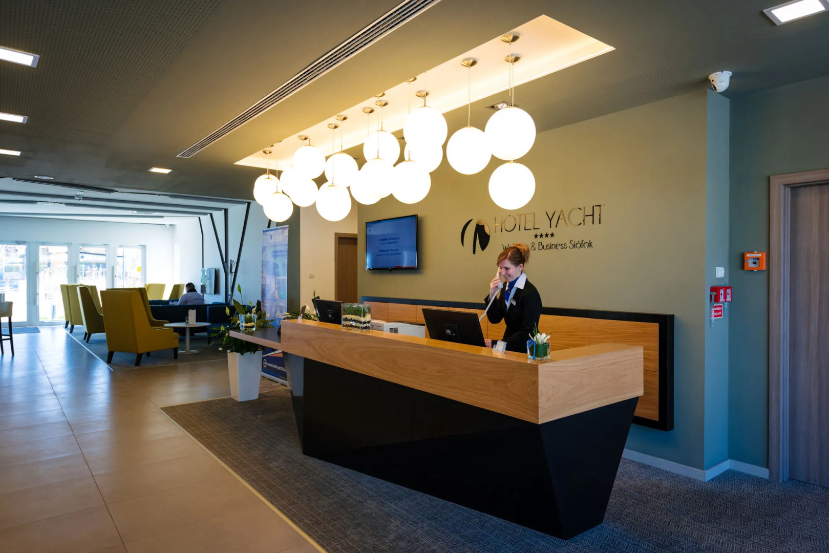 Hotel Yacht Wellness & Business