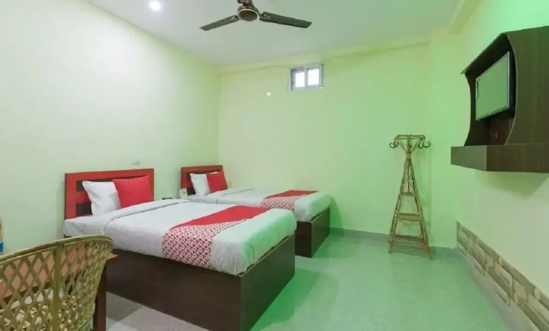 OYO 730 Hotel Barsha