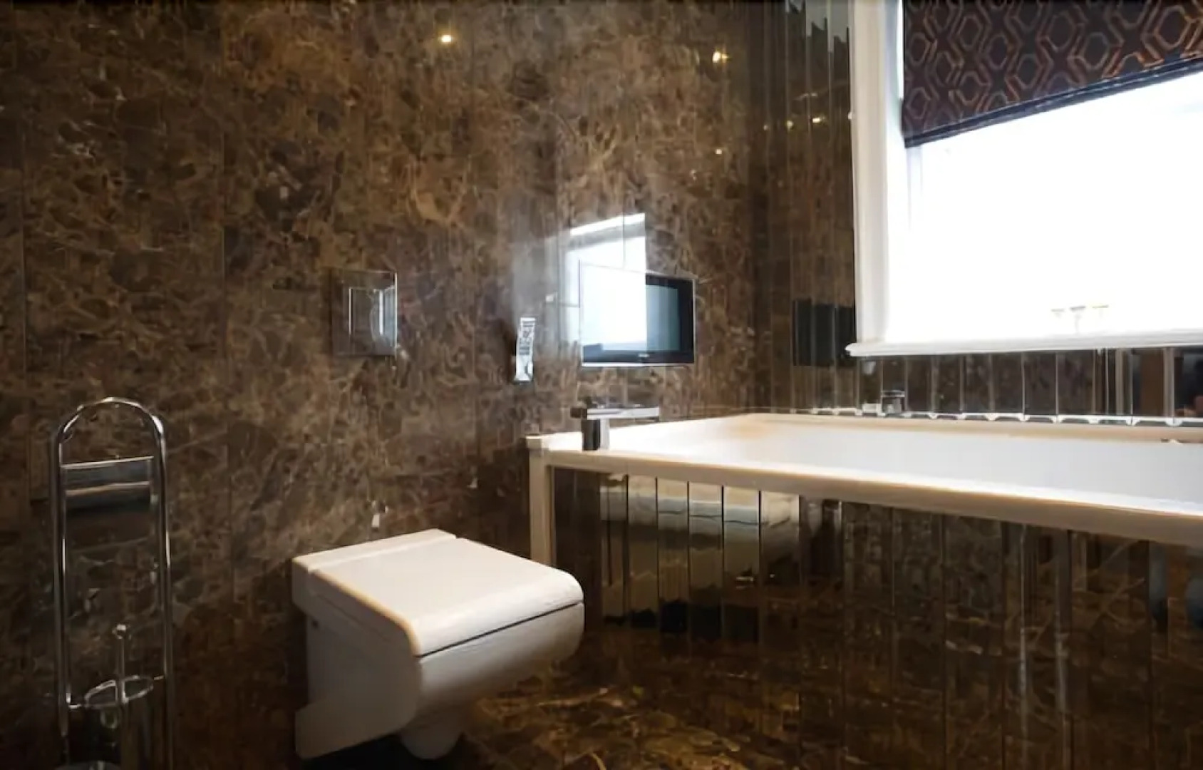 Mode Breck Apartments