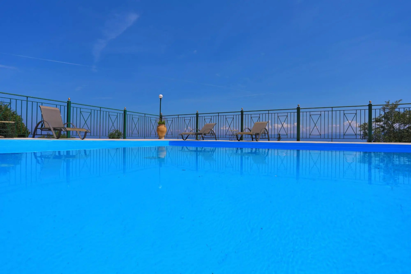 Antigoni Villa Tria in Longos