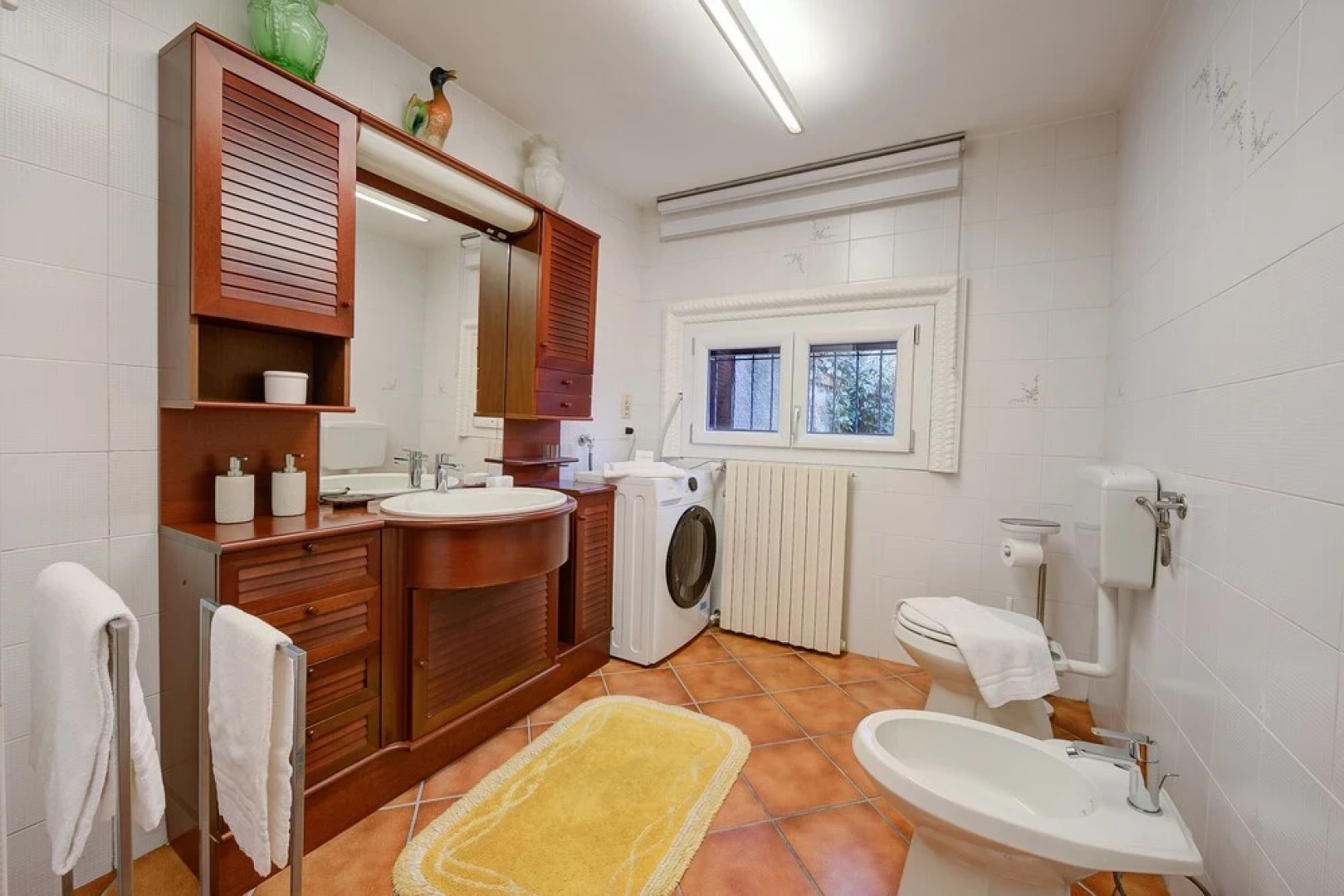 Red Door Apartment Private Terrace