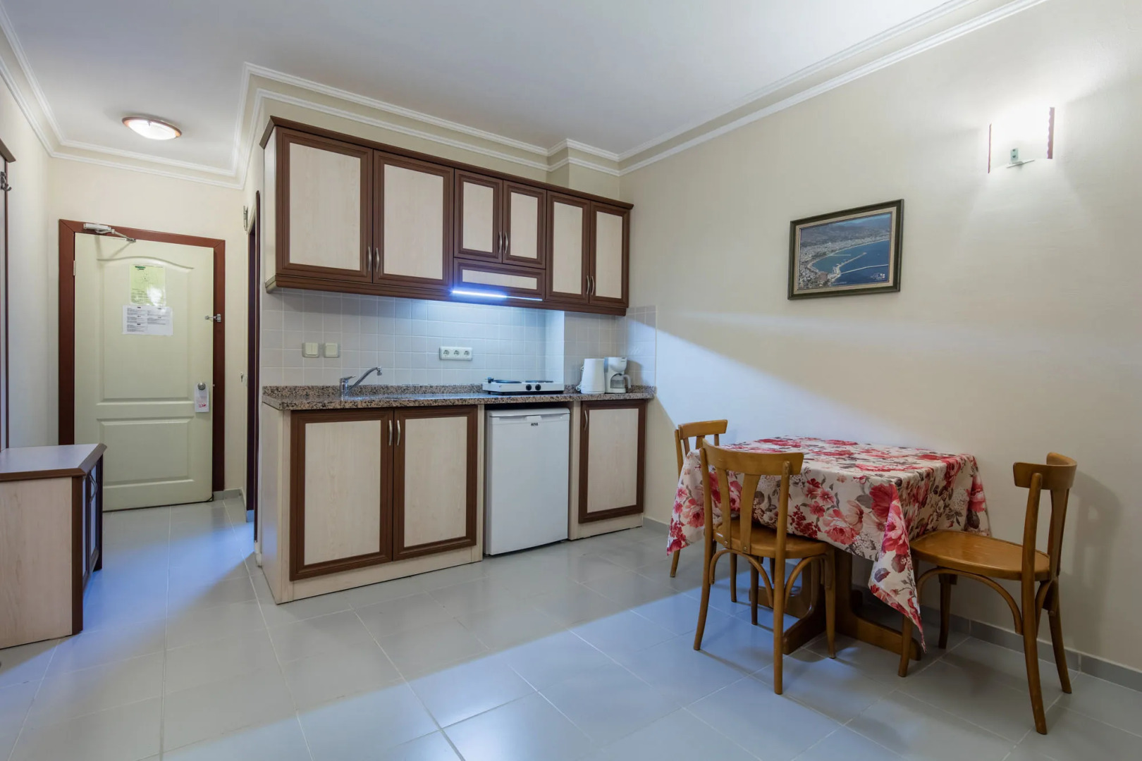 May Flower Apart Hotel