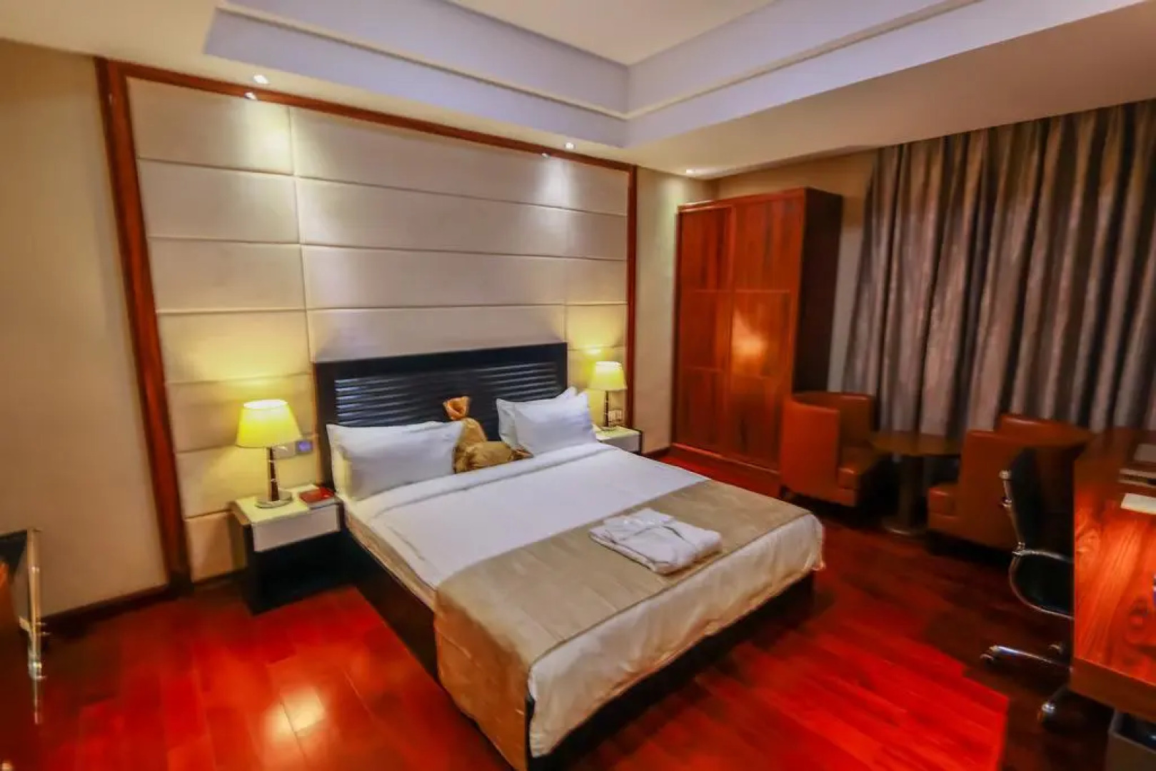 Golden Tulip Essential Airport Hotel Lagos