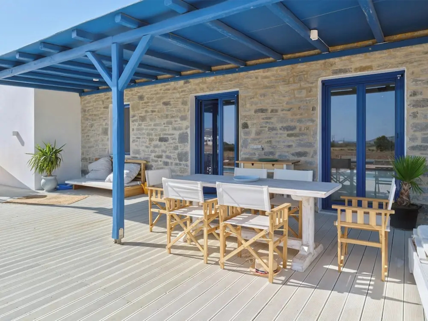 Blue and Green in Luxury