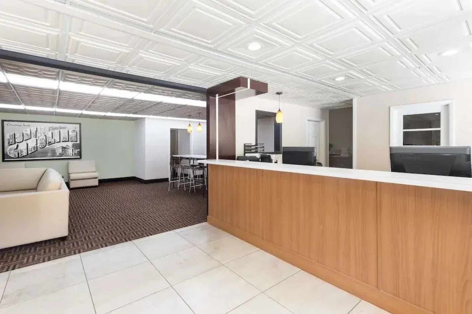 Super 8 By Wyndham Asheville Airport