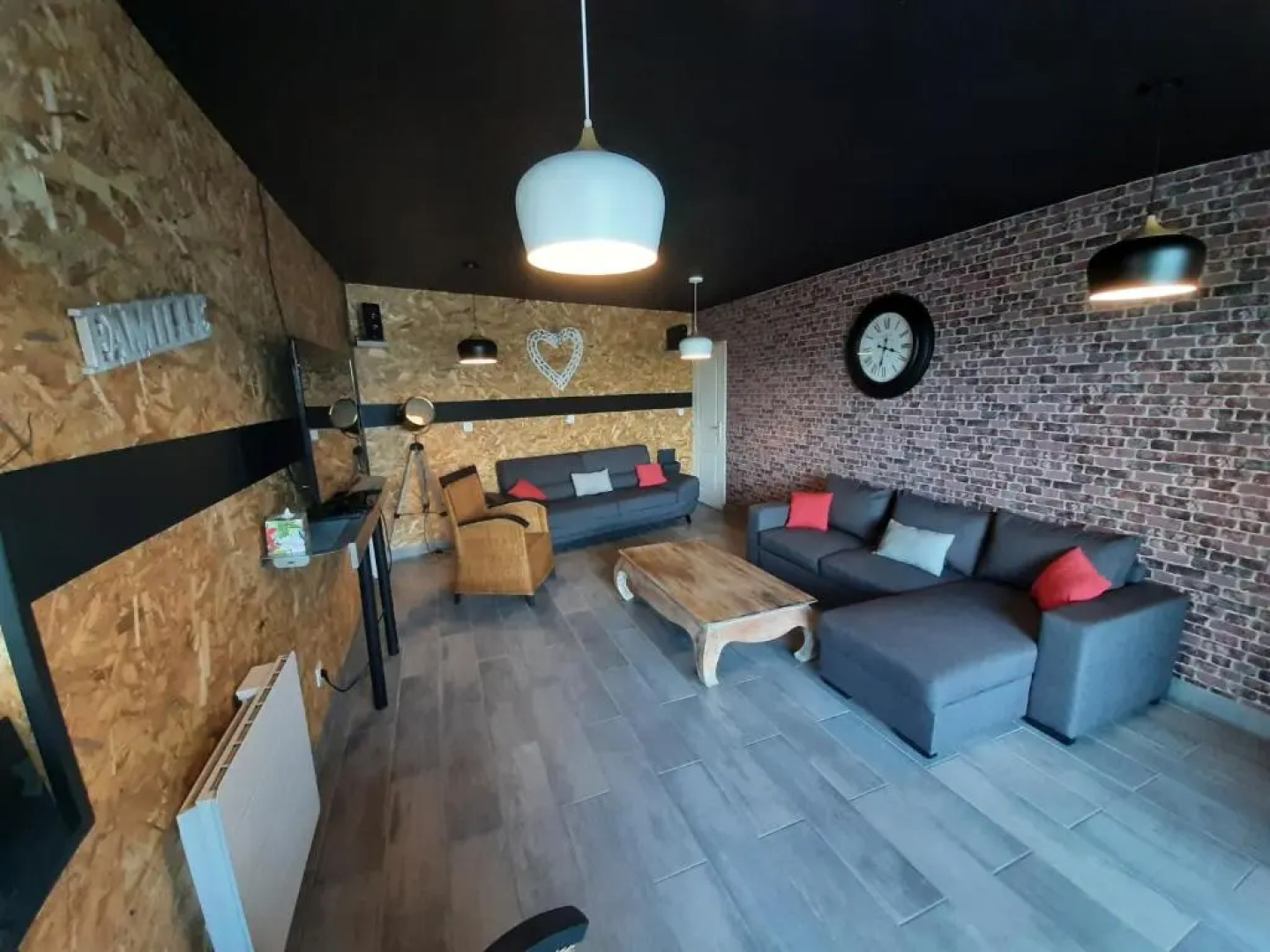 gite des mariés à 7mn du puy du F0U