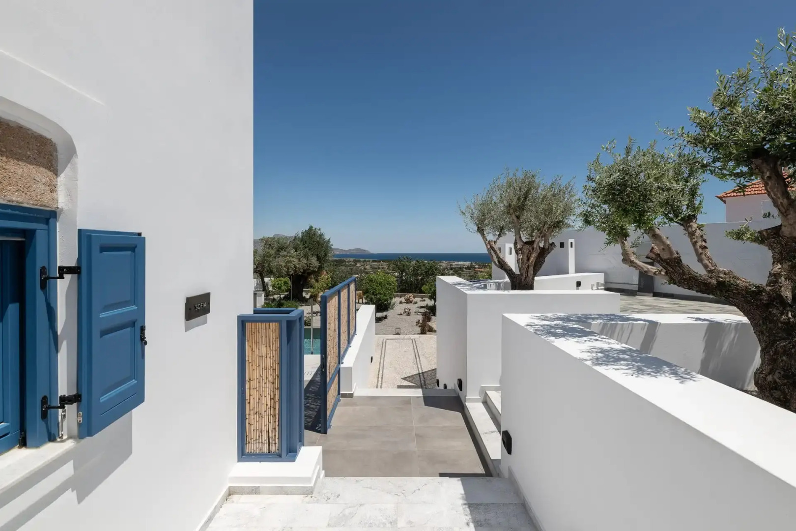 Kalathos Square Luxury Suites