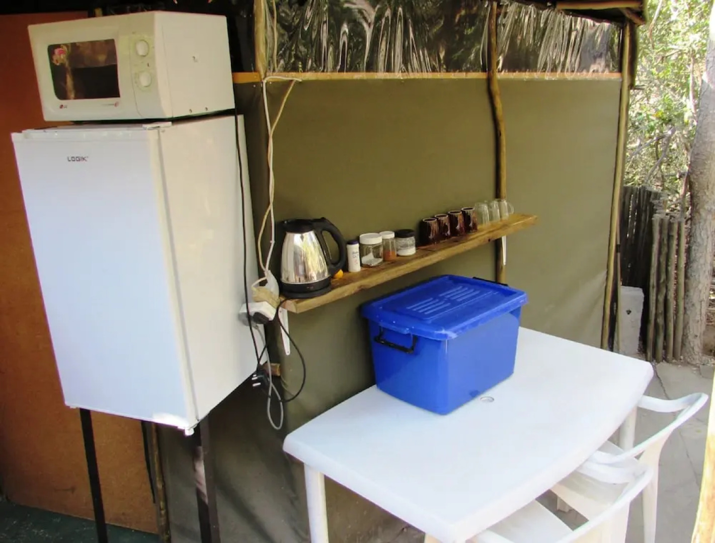 Amanzimlotzi Riverside Bush Camp