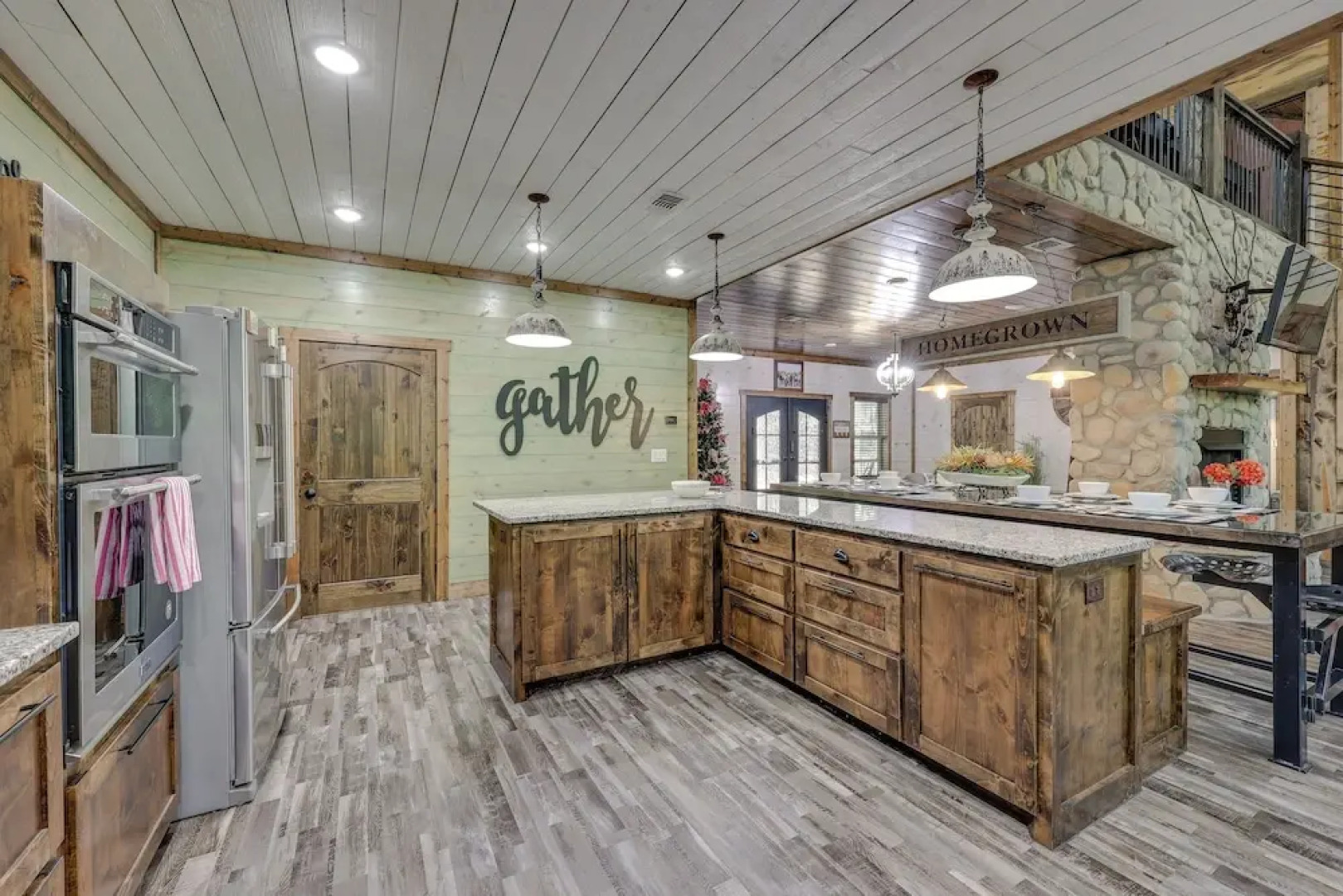 Gorgeous Broken Bow Family Home w/ Private Hot Tub