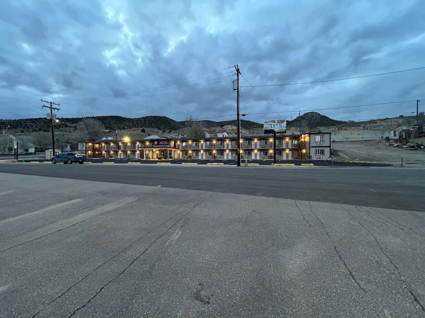 Four Sevens Motel
