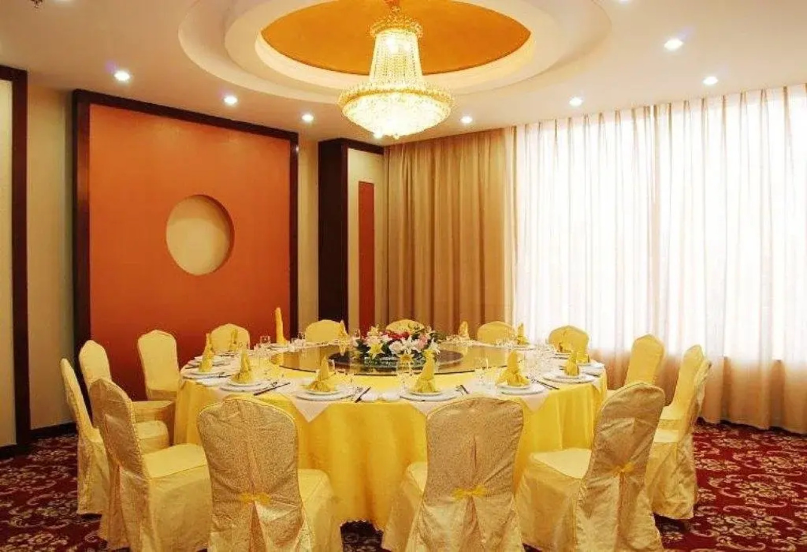 Shihe Hotel Xinyang