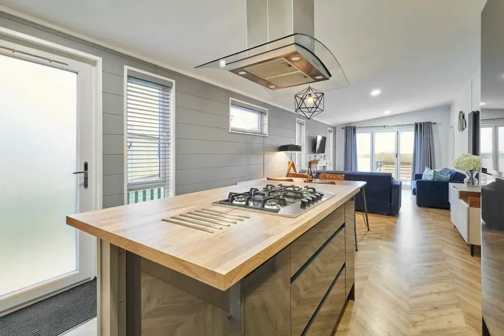 Host Stay Alder Spa Lodge