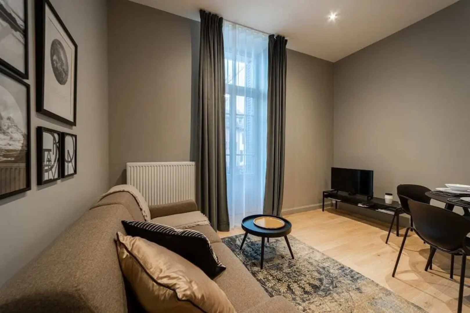 Kessel Villa Rops Private apartment