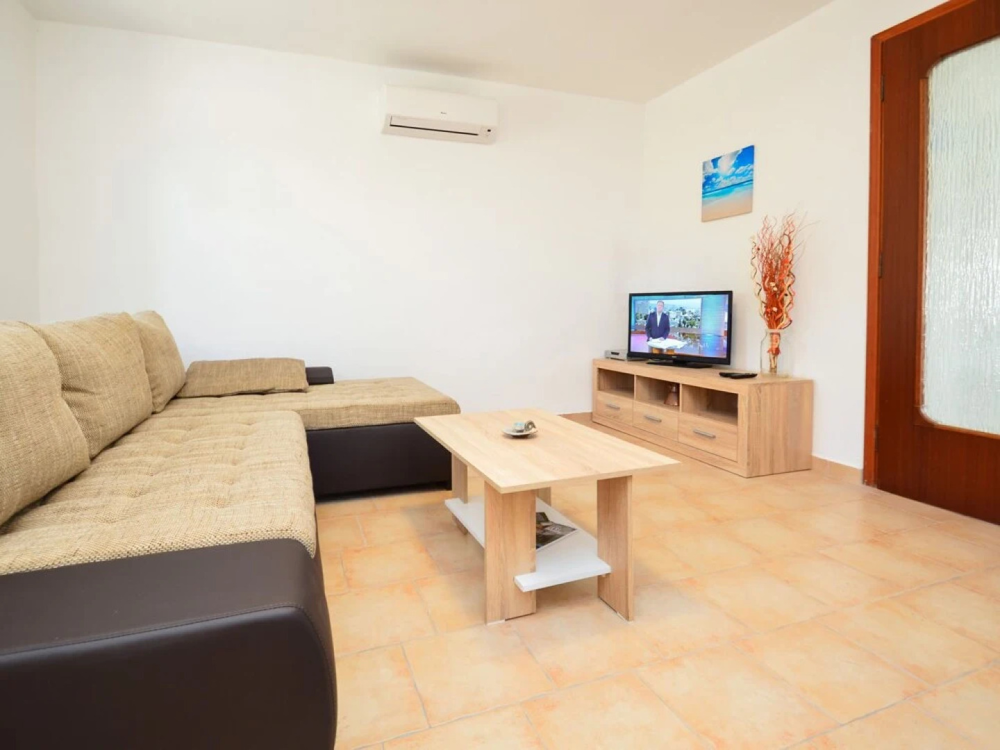 Ledi Tar in Tar With 1 Bedrooms and 1 5 Bathrooms