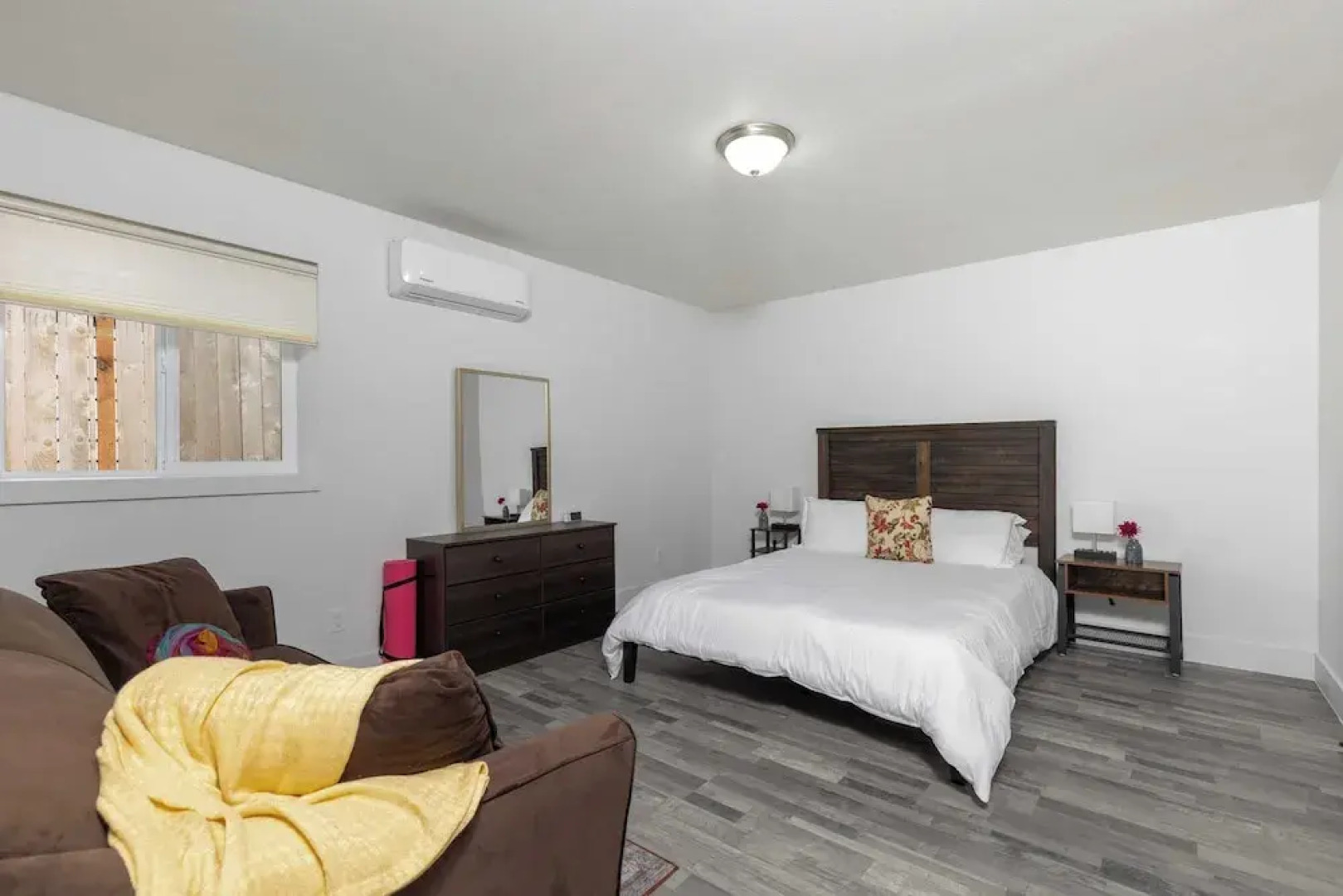 Twin Oaks Retreat by Avantstay Mins to Freeland