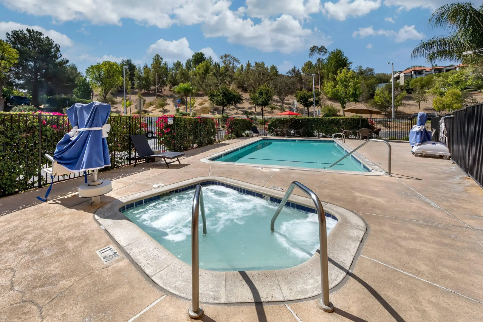 Comfort Suites Near Six Flags Magic Mountain