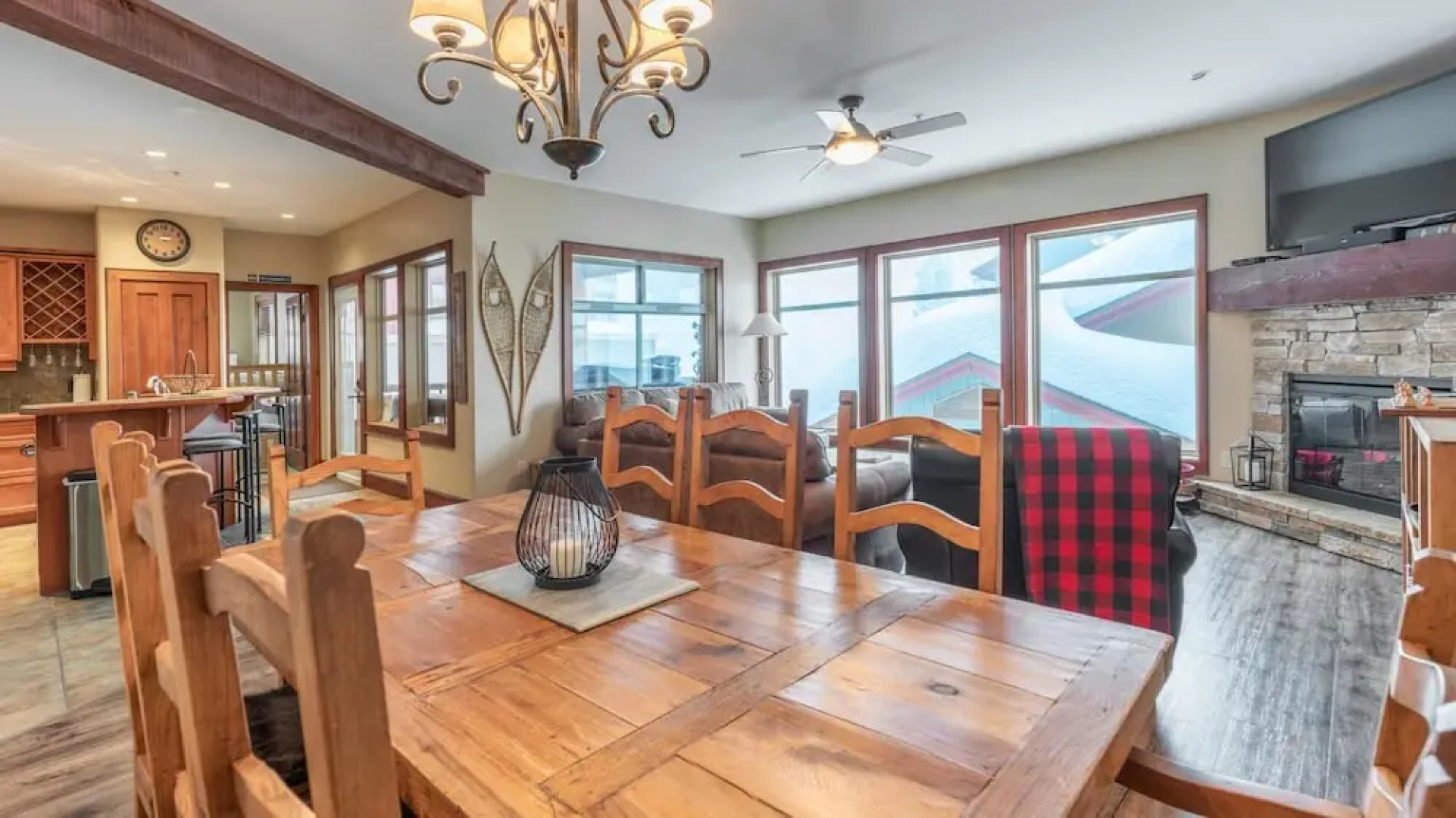 Mountain Time-spacious, Private Hot Tub,great View