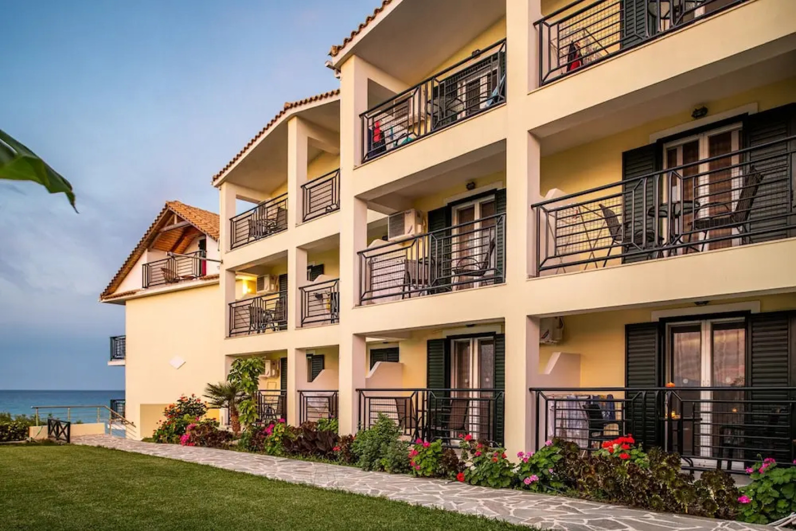 Sea View Beach Hotel