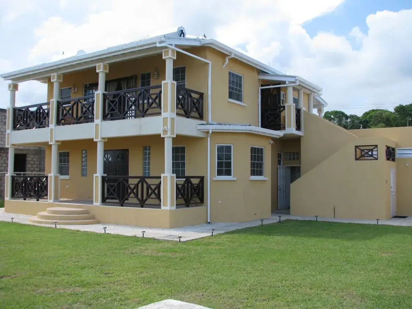 Maya's Bajan Villas - Unit B