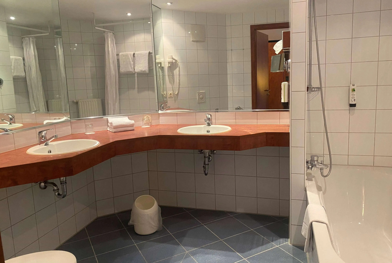 Отель Amedia Frankfurt Russelsheim Trademark Collection by Wyndham