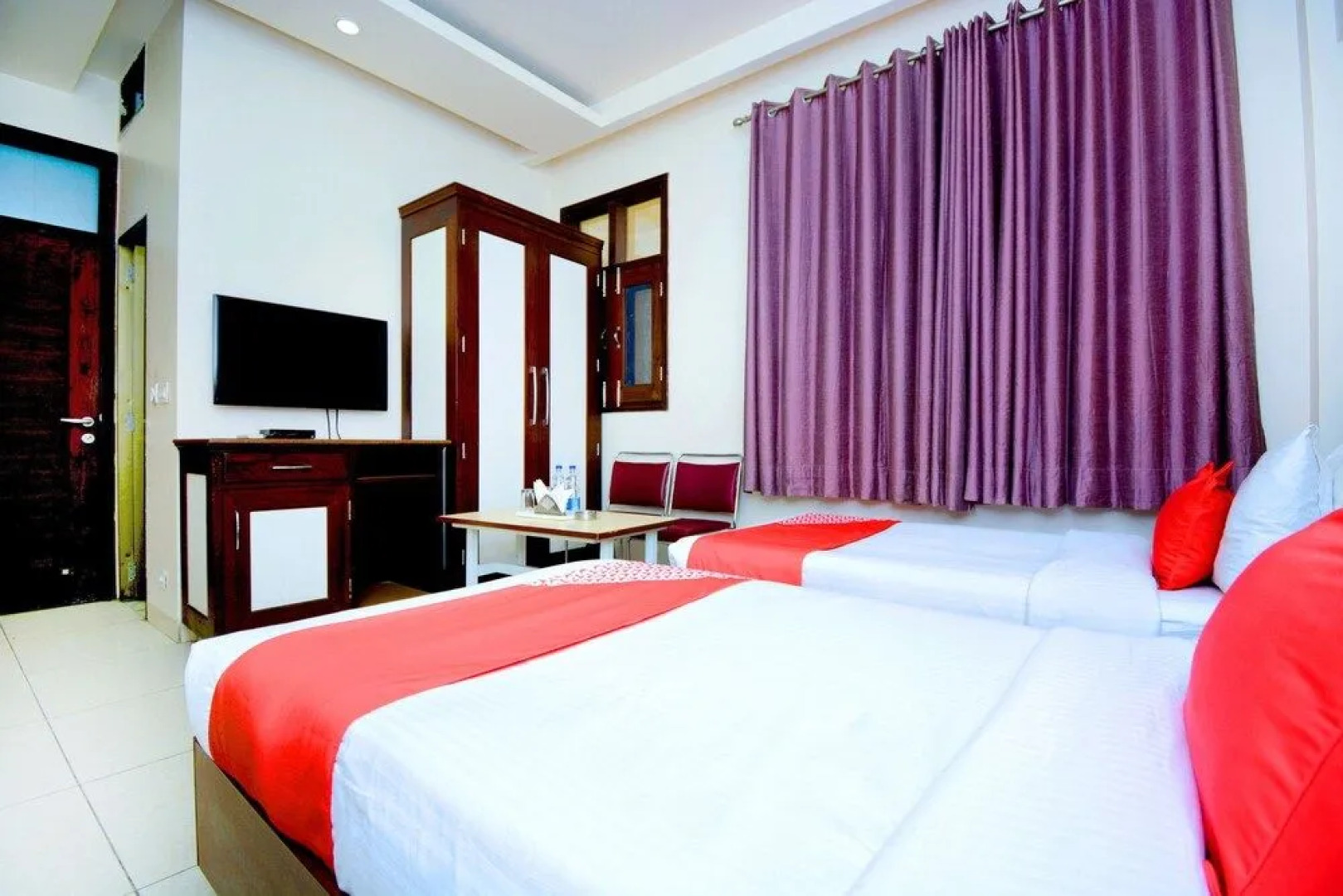 Oyo 8361 Leela Residency