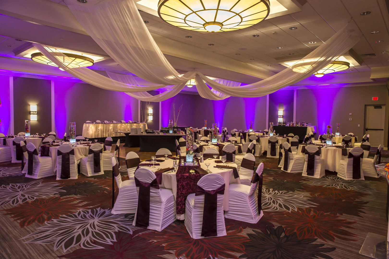 Doubletree by Hilton Pittsburgh — Green Tree