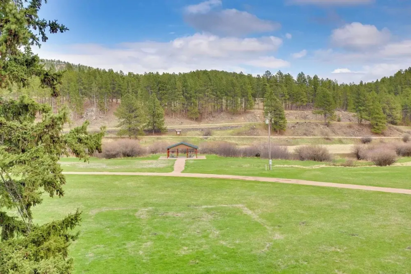 Black Hills Home w/ Mickelson Trail Access!