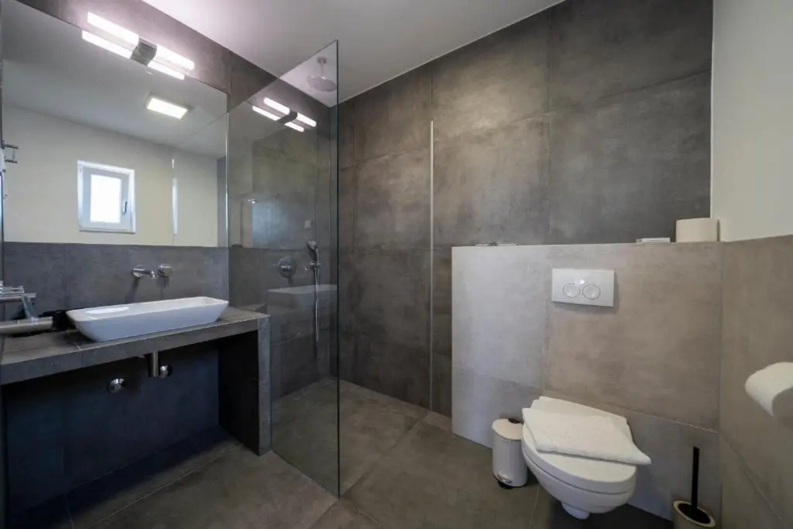 Villa Elani - Stylish And Modern 6B Seaview Villa