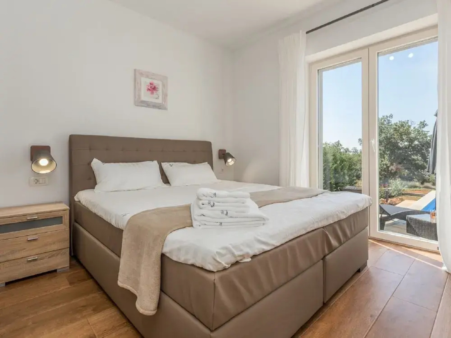 Gorgeous Villa With Private Pool and Covered Terrace & Sea View